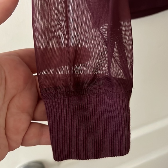 Fizz and Eddie size small purple sweater with mesh sleeves - Picture 5 of 7